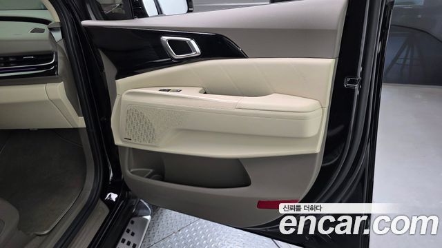Kia Carnival (IV) Gasoline 7-Seater Hi Limousine Signature 2025 — фото 24