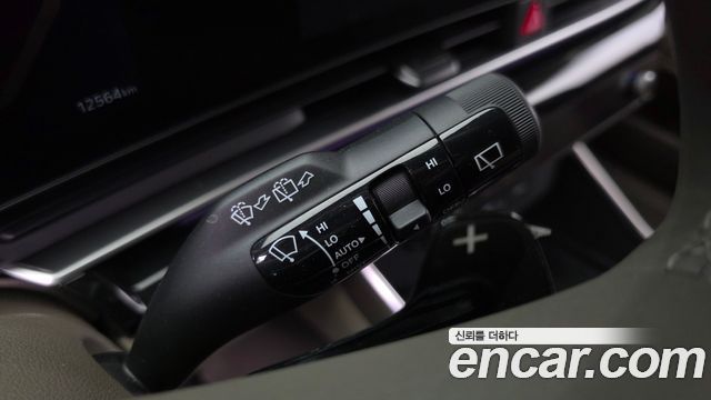 Kia Carnival (IV) Gasoline 7-Seater Hi Limousine Signature 2025 — фото 27