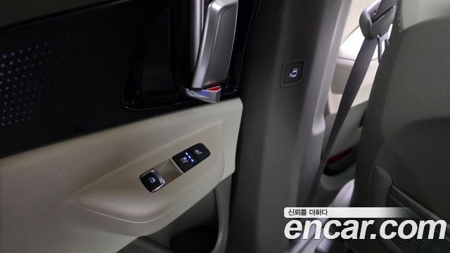 Kia Carnival (IV) Gasoline 7-Seater Hi Limousine Signature 2025 — фото 31