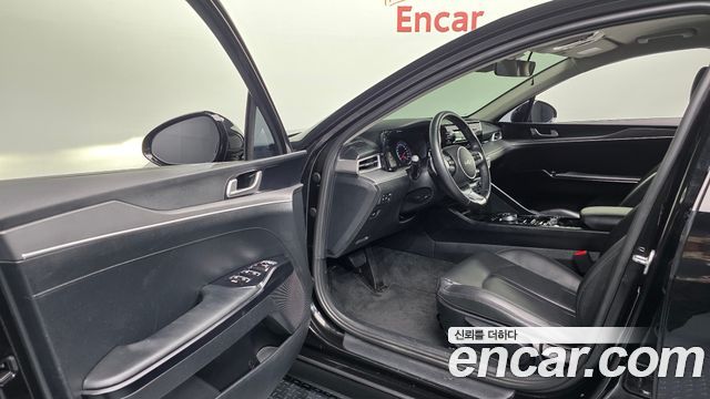Kia K5 (III) 2.0 Trendy 2023 — фото 10