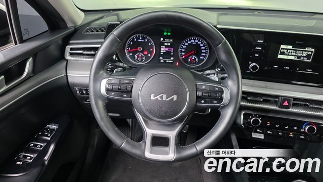 Kia K5 (III) 2.0 Trendy 2023 — фото 13