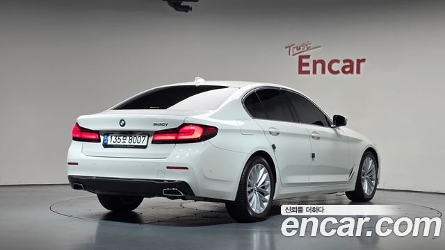 BMW 5 Series (G30) 520i Luxury 2021 — фото 2