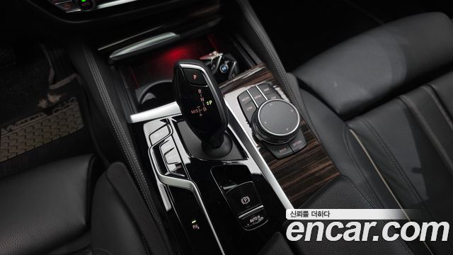 BMW 5 Series (G30) 520i Luxury 2021 — фото 9