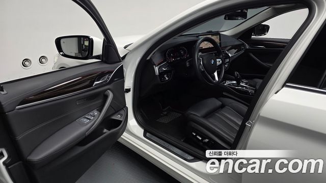 BMW 5 Series (G30) 520i Luxury 2021 — фото 10