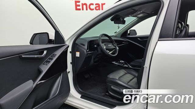 Kia Niro EV Air 2023 — фото 10