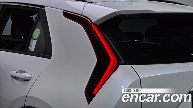 Kia Niro EV Air 2023 — фото 23