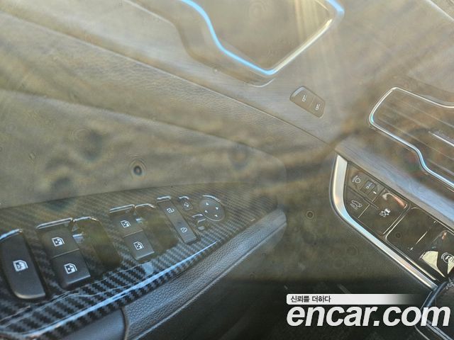 Kia Sportage (V) LPG 2.0 2WD Signature 2024 — фото 8