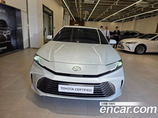 Toyota Camry (XV80) 2.5 XLE Hybrid 2026 — фото 3