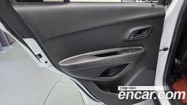 Chevrolet Trax 1.6 Diesel Premier 2018 — фото 25