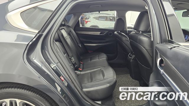 Hyundai Grandeur (IG) 2.4 Premium Special 2018 — фото 12