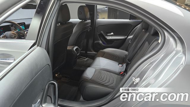 Mercedes-Benz A-Class (W177) A220 Sedan 2020 — фото 16