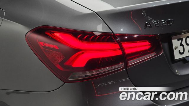 Mercedes-Benz A-Class (W177) A220 Sedan 2020 — фото 29