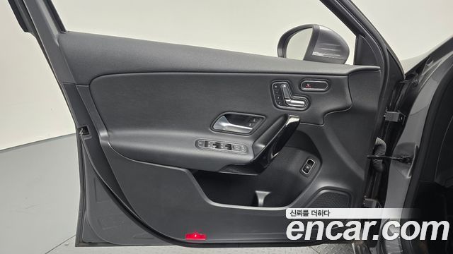 Mercedes-Benz A-Class (W177) A220 Sedan 2020 — фото 30