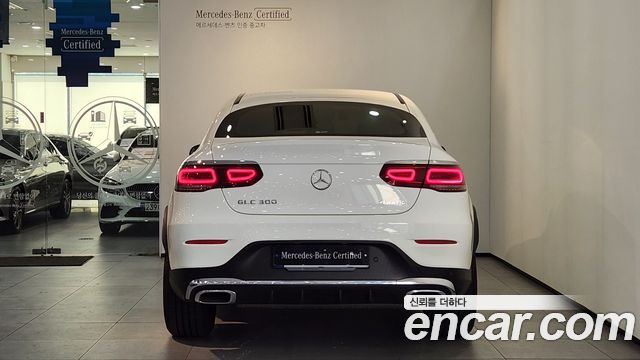 Mercedes-Benz GLC-Class (X253) GCL300 4MATIC Coupe 2023 — фото 4