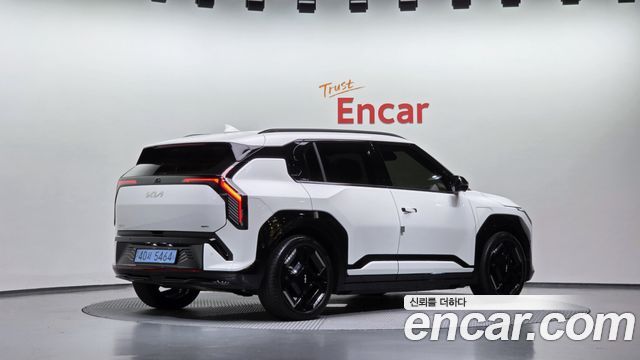 Kia EV3 Standard 2WD GT Line 2025 — фото 2