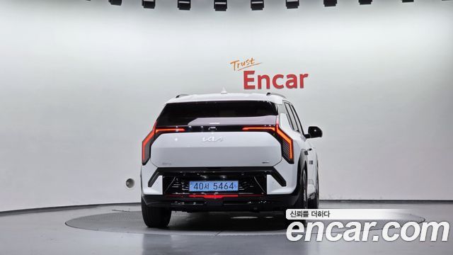 Kia EV3 Standard 2WD GT Line 2025 — фото 4