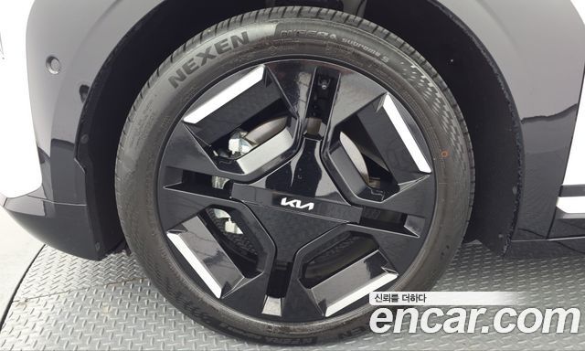 Kia EV3 Standard 2WD GT Line 2025 — фото 5