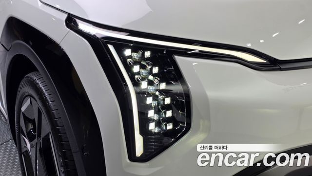 Kia EV3 Standard 2WD GT Line 2025 — фото 22