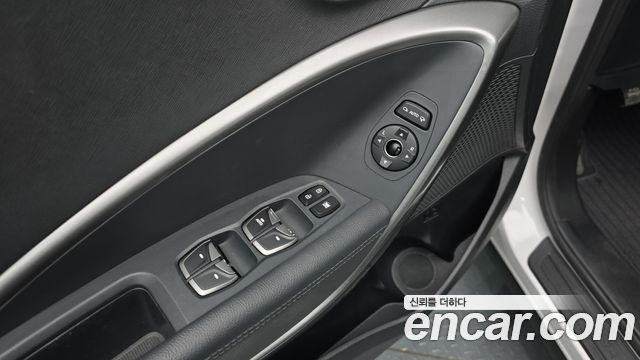 Hyundai Santa Fe The Prime Diesel 2.0 2WD Premium 2017 — фото 15