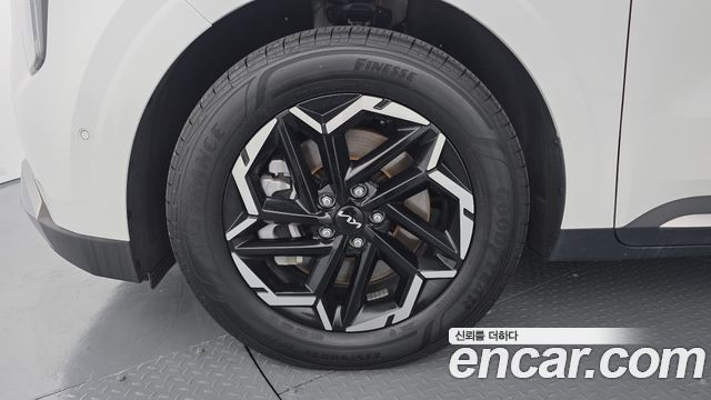 Kia Carnival (IV) Gasoline 9-Seater Noblesse 2025 — фото 5