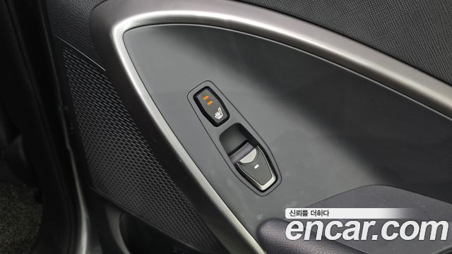 Hyundai Santa Fe The Prime Diesel 2.0 2WD Premium 2016 — фото 16