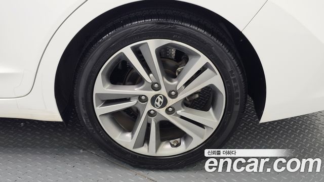 Hyundai Avante (AD) 1.6 GDI Value Plus 2018 — фото 5