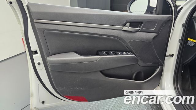 Hyundai Avante (AD) 1.6 GDI Value Plus 2018 — фото 15