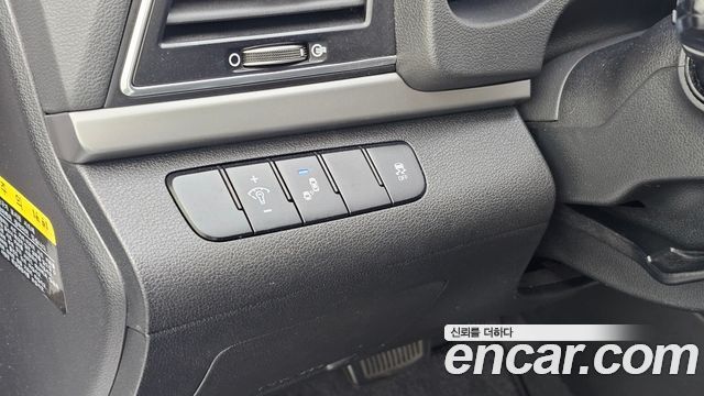 Hyundai Avante (AD) 1.6 GDI Value Plus 2018 — фото 20