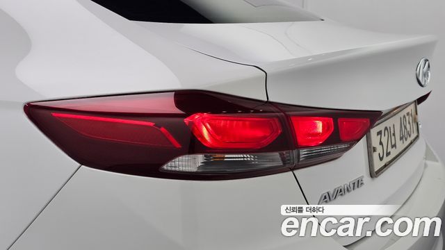 Hyundai Avante (AD) 1.6 GDI Value Plus 2018 — фото 28
