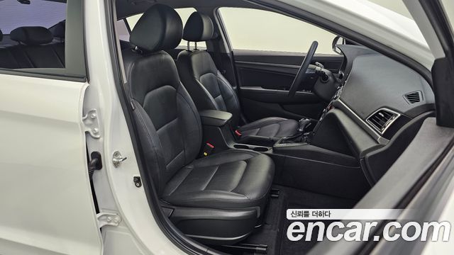 Hyundai Avante (AD) 1.6 GDI Value Plus 2018 — фото 31