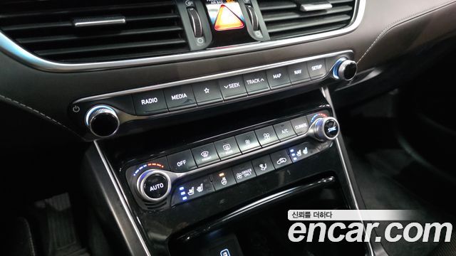 Hyundai Grandeur Hybrid (IG) Exclusive Special 2019 — фото 16