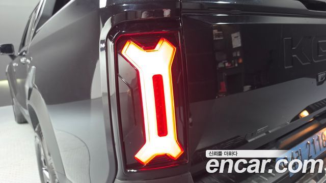KG Mobility (SsangYong) Musso EV (O100) Black Edge 2026 — фото 23