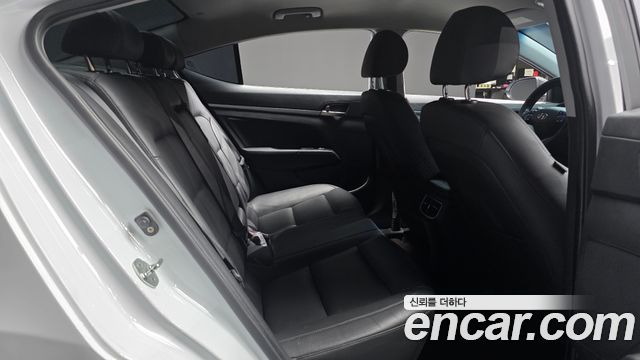 Hyundai Avante (AD) 1.6 Premium 2020 — фото 11