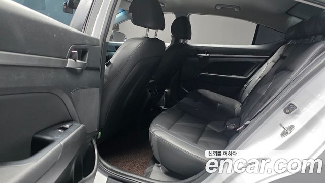 Hyundai Avante (AD) 1.6 Premium 2020 — фото 12