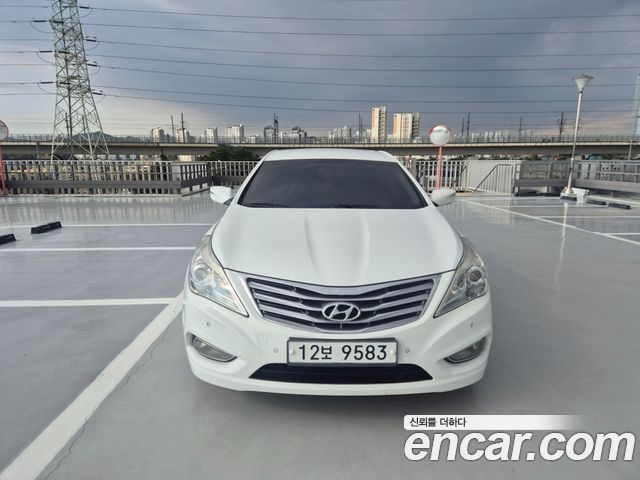 Hyundai Grandeur (HG) HG240 Luxury 2011 — фото 3