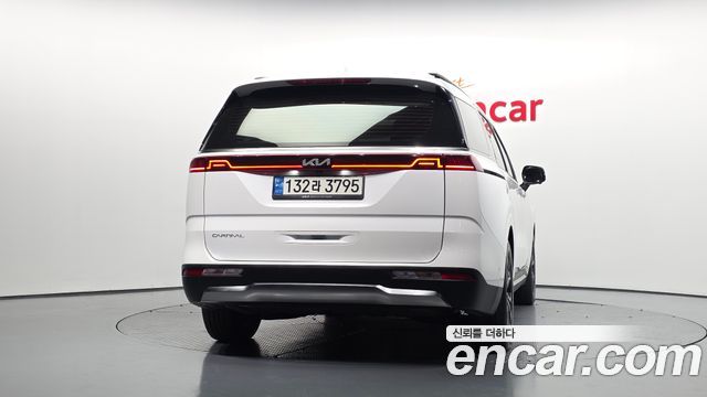 Kia Carnival (IV) Gasoline 7-Seater Signature 2023 — фото 4