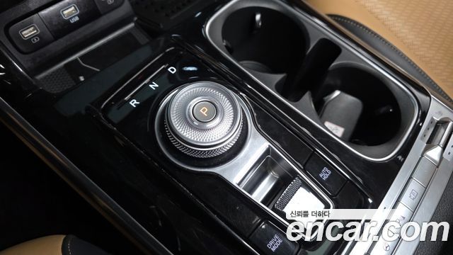 Kia Carnival (IV) Gasoline 7-Seater Signature 2023 — фото 9