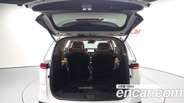 Kia Carnival (IV) Gasoline 7-Seater Signature 2023 — фото 20