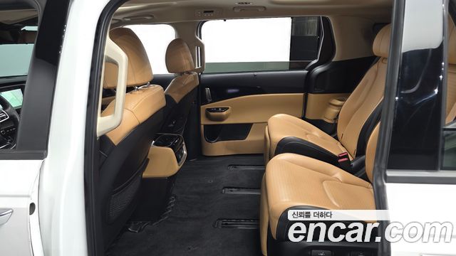 Kia Carnival (IV) Gasoline 7-Seater Signature 2023 — фото 26