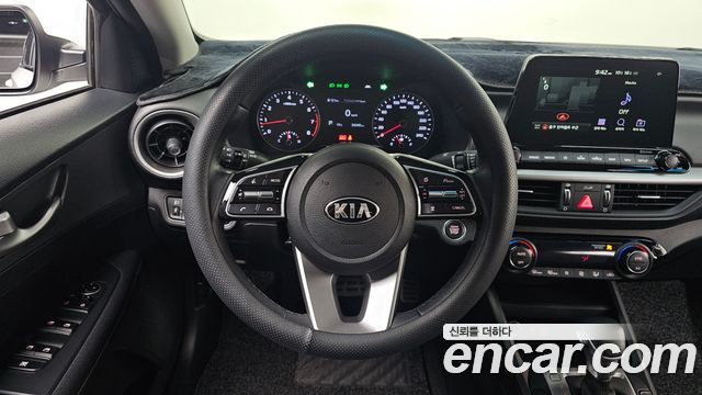 Kia K3 Luxury 2019 — фото 12