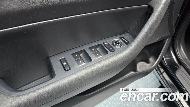 Hyundai Sonata (LF) 1.7 Diesel Smart 2017 — фото 18