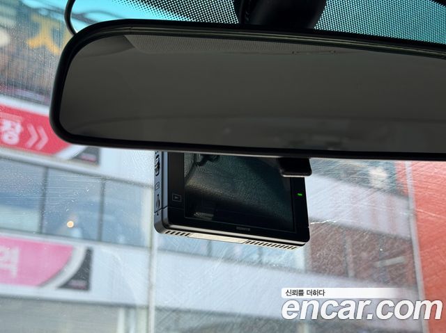 Hyundai Grand Starex 12-Seater Wagon CVX Luxury 2015 — фото 10