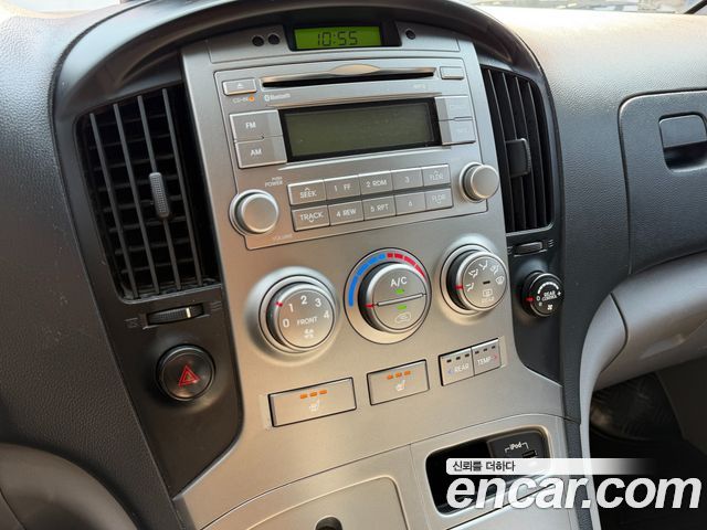 Hyundai Grand Starex 12-Seater Wagon CVX Luxury 2015 — фото 16