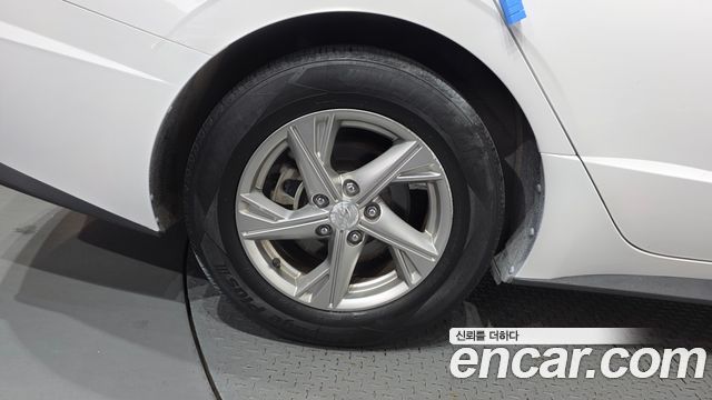Hyundai Sonata (DN8) 2.0 LPG(rental car) Smart 2020 — фото 5