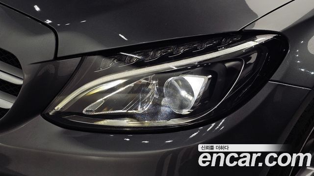 Mercedes-Benz C-Class (W205) C200 AMG Line 2017 — фото 22