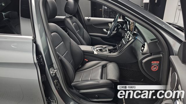 Mercedes-Benz C-Class (W205) C200 AMG Line 2017 — фото 26