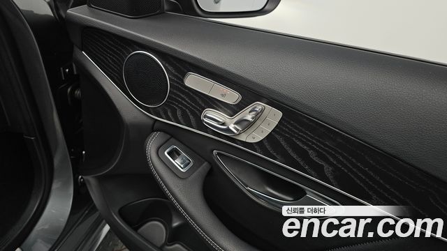 Mercedes-Benz C-Class (W205) C200 AMG Line 2017 — фото 31