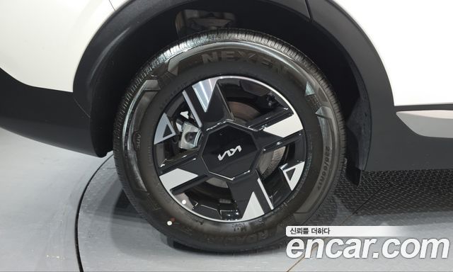 Kia Sportage (V) Gasoline 1.6 Turbo 2WD Prestige 2026 — фото 27