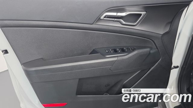 Kia Sportage (V) Gasoline 1.6 Turbo 2WD Prestige 2026 — фото 30