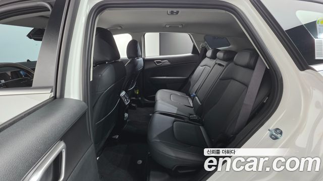 Kia Sportage (V) Gasoline 1.6 Turbo 2WD Prestige 2026 — фото 32